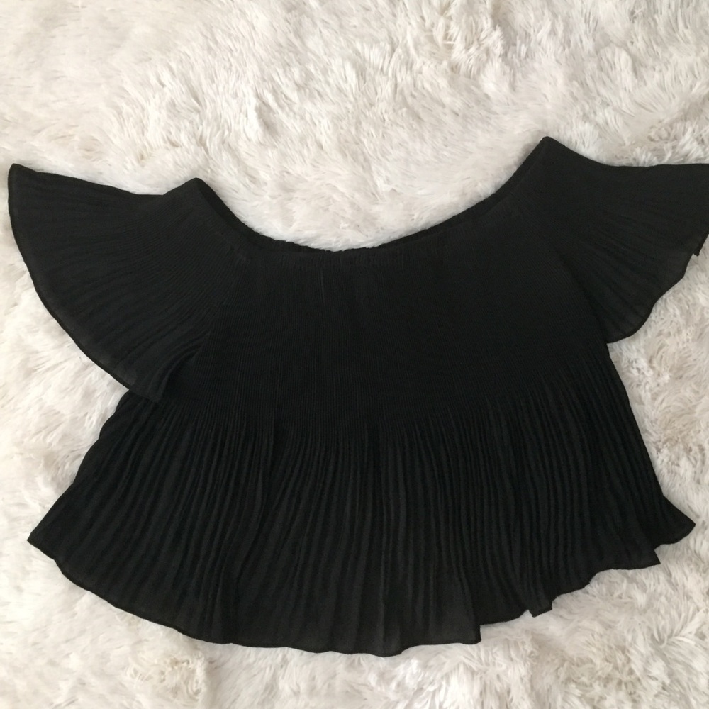 Glamorous Black Pleated Off Shoulder Crop Blouse